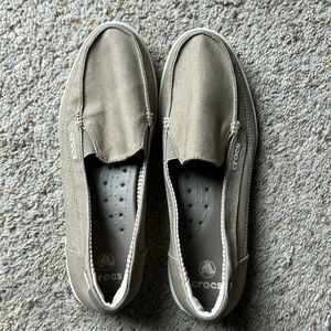 Women’s Walu slip on loafer